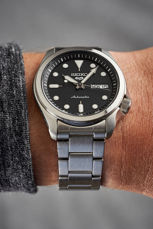 Reloj Seiko 5 Análogo Automático SRPE55K1 Metálico 40mm